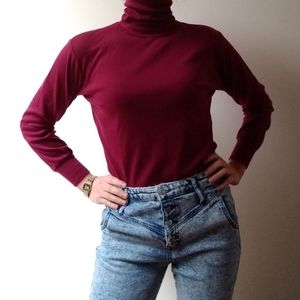 Vintage 90's Plum Long Sleeved Turtleneck